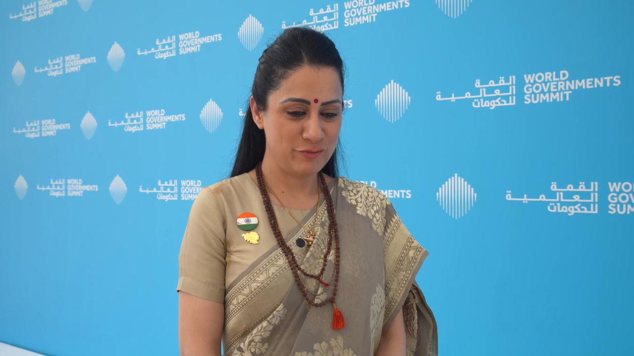 Video thumbnail for Slumdog millionaire: Meet the Global Teacher Prize winner using slum walls to spread learning