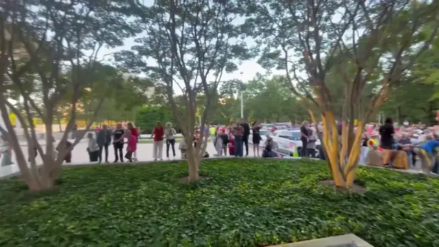Video thumbnail for US: Thousands Protest Outside Kennedy Center Over Demolition Fears.