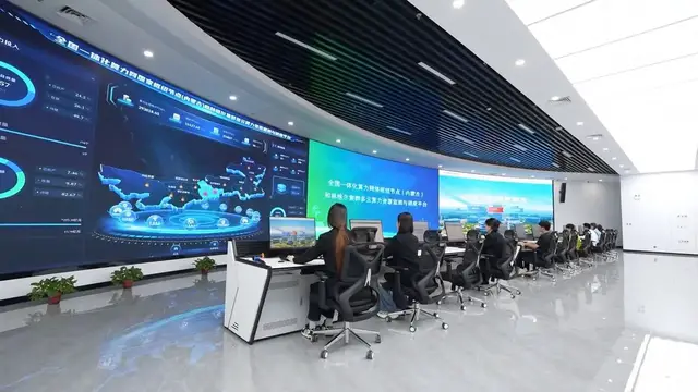 Video thumbnail for China: China building 'super engine' computing power network.