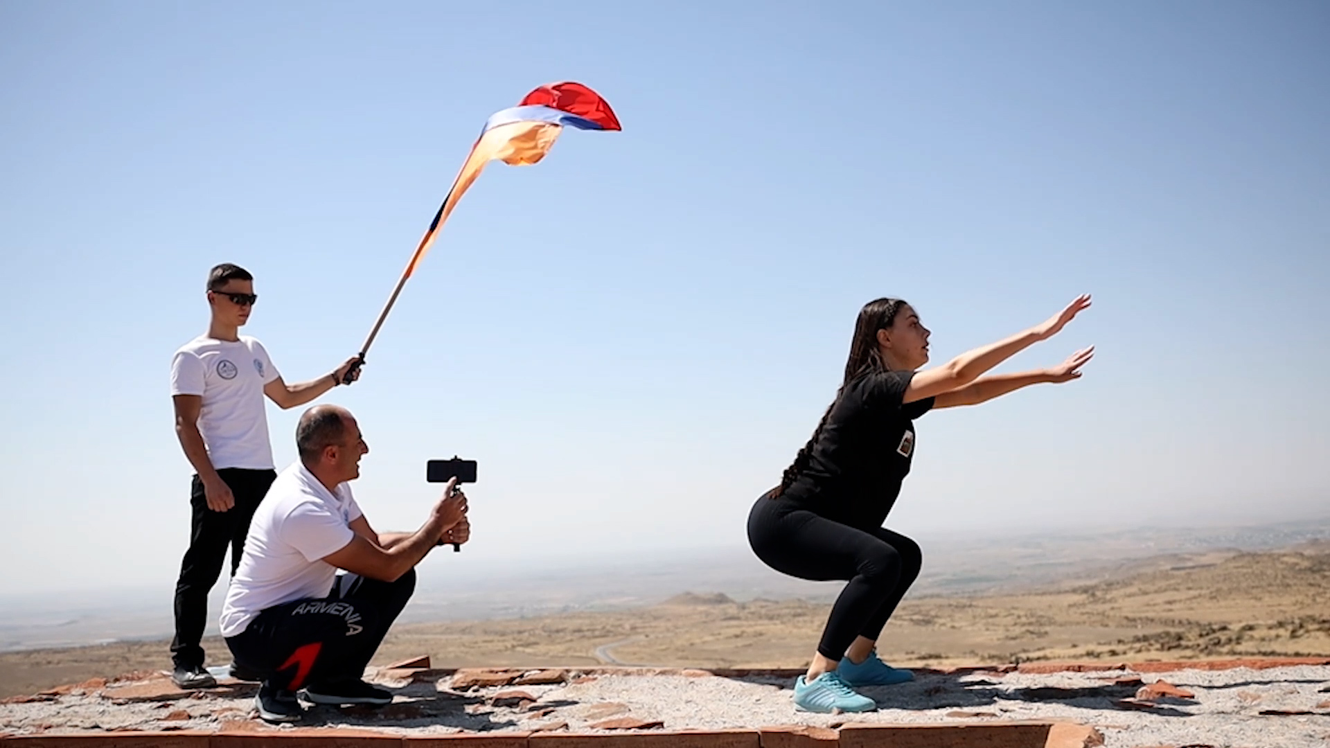 Video thumbnail for Most squats in one minute (female)