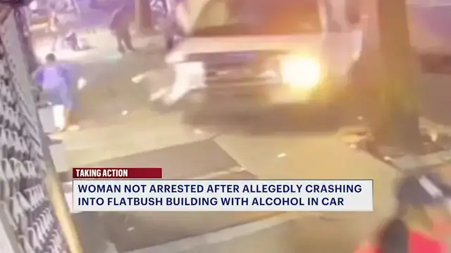 Video thumbnail for Internal NYPD investigation launched into 4th of July dollar van crash response in Flatbush