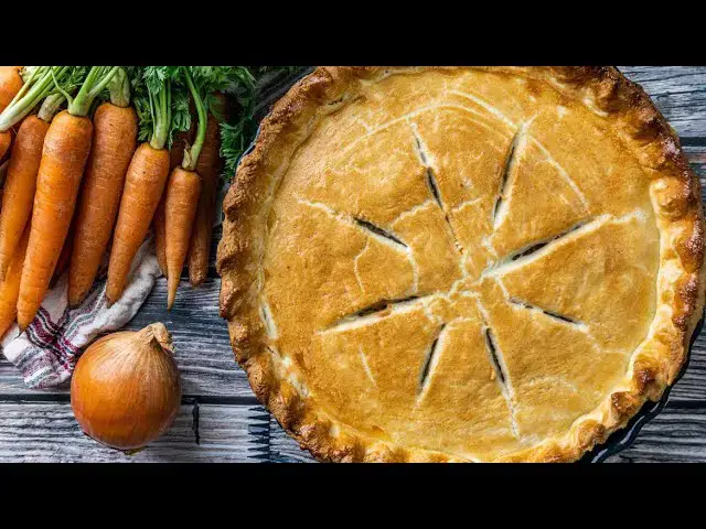 Video thumbnail for Ground Beef Pot Pie | Easier Eats