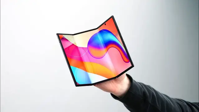 Video thumbnail for Samsung Galaxy Z TriFold Unboxing