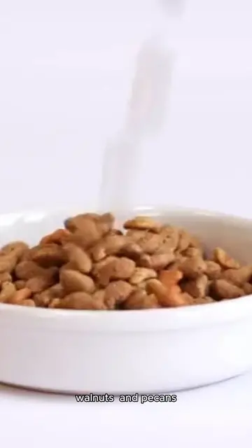 Video thumbnail for baked brie recipe