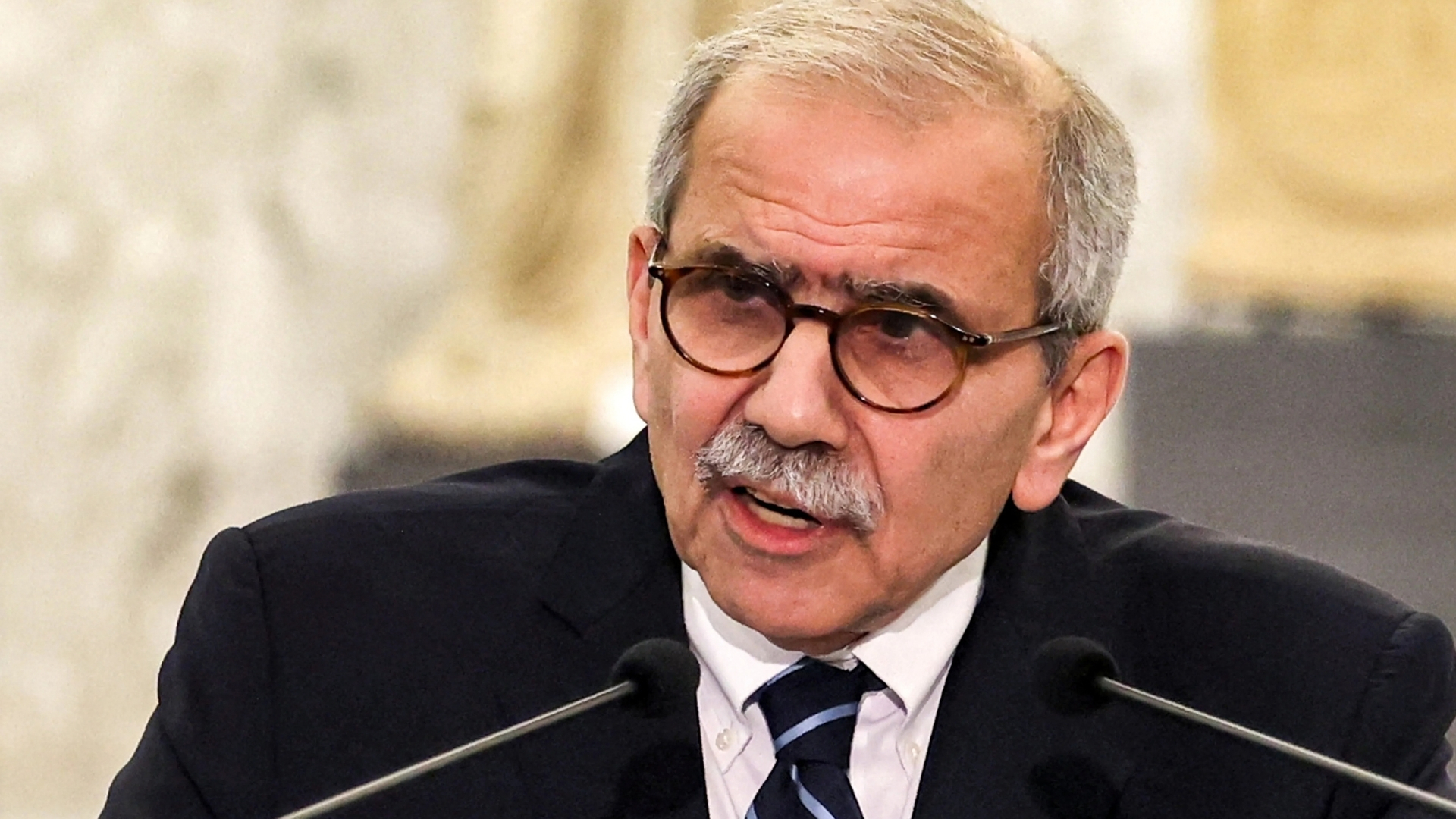 Video thumbnail for Israel strikes Beirut: Lebanon PM condemns, seeks talks