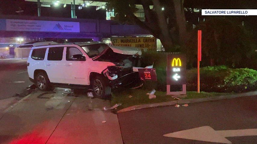Video thumbnail for Car wrecked in crash outside Wantagh McDonald's