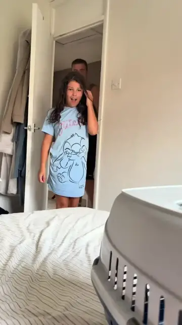Video thumbnail for Children Meeting Their New Kitten for the First Time