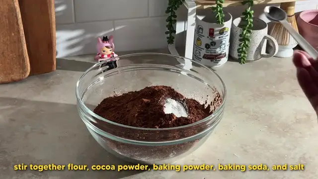 Video thumbnail for i made a soot sprite cake inspired by studio ghibli ✨🍬(720P HD)