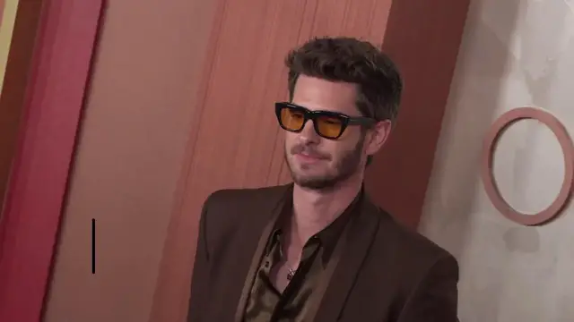 Video thumbnail for NEWS OF THE WEEK: Andrew Garfield 'addicted' to scrolling on his 'secret' Instagram account.