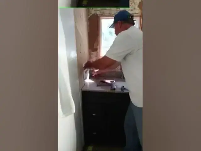 Video thumbnail for Tile Backsplash Installation For the Corner #Shorts
