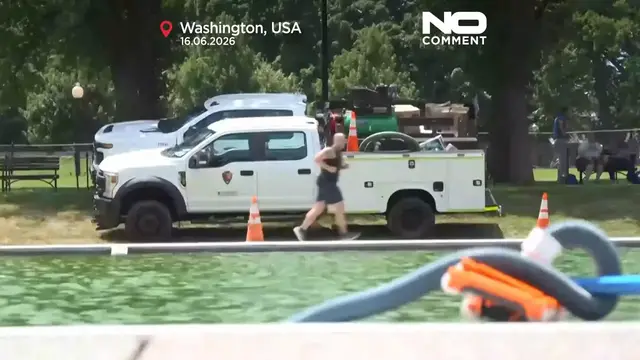 Video thumbnail for Washington's Lincoln Memorial pool turns green days after renovation