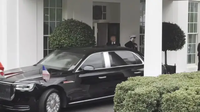 Video thumbnail for US: Xi leaves White House after concluding talks with Trump.