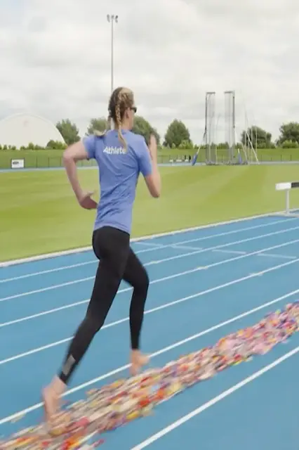'Video thumbnail for Fastest 100m walking barefoot on LEGO - 24.75 seconds by Gabrielle Wall'