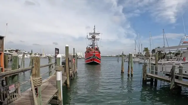 Video thumbnail for Clearwater Florida Travel Guide 4K