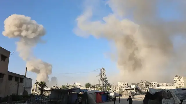 'Video thumbnail for Gaza: Donald Trump holds post-war Gaza policy meeting with Blair and Kushner'