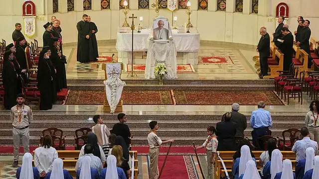 Video thumbnail for Cairo service honours Pope Francis' legacy