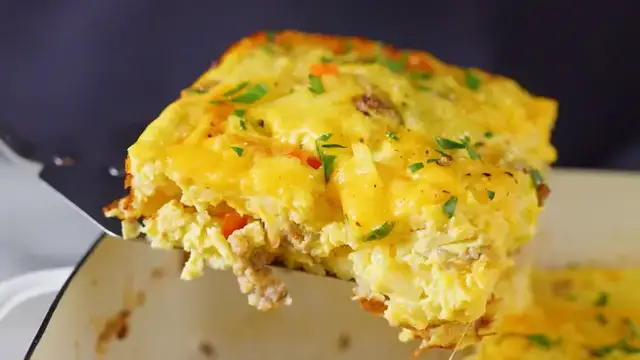 Video thumbnail for Cheesy Hashbrown Casserole