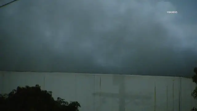 Video thumbnail for US, Los Angeles: Boyle Heights Heavy Smoke Billows Out Overnight at Site of Large Commercial Fire.