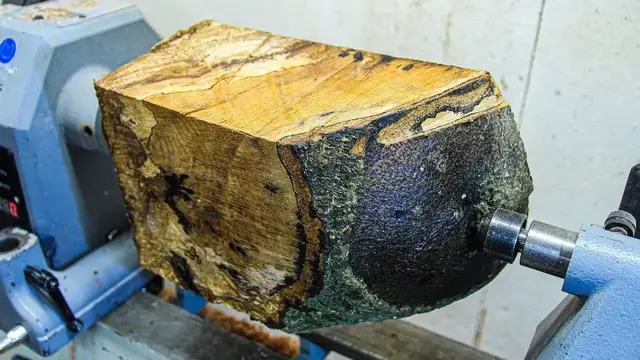 Video thumbnail for Woodturning - The Spalted Beauty