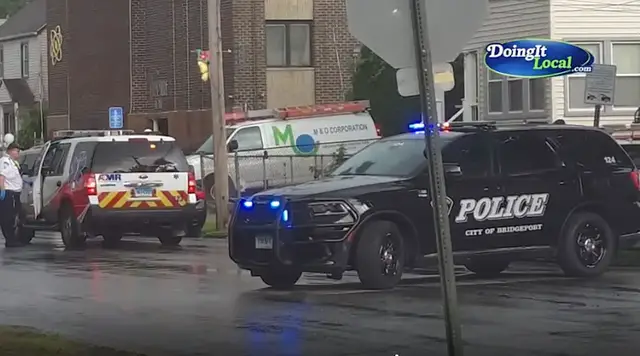 Video thumbnail for Police: Two injured in Bridgeport shooting