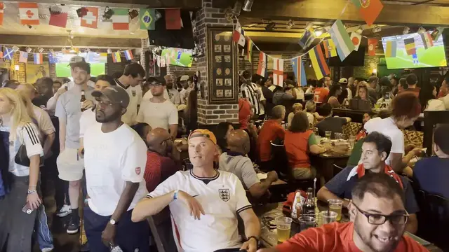 Video thumbnail for US: Fans Of England's World Cup Watching Game Croatia vs England at the bar in Dallas, Texas 5.