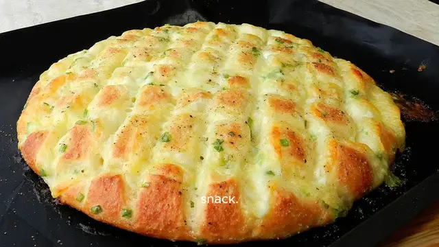 Video thumbnail for Mozzarella Bread recipe