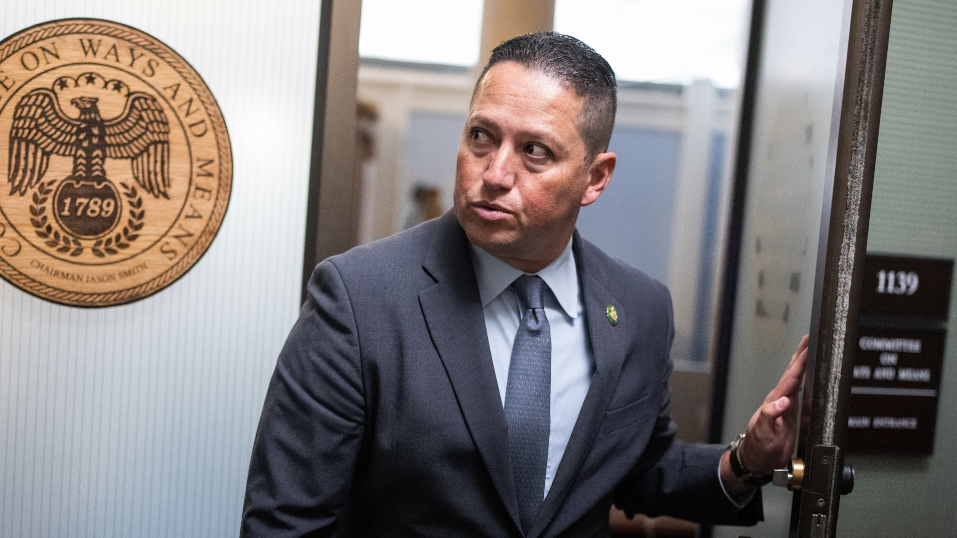 Video thumbnail for Rep. Tony Gonzales admits affair with aide ahead of runoff race, ethics probe