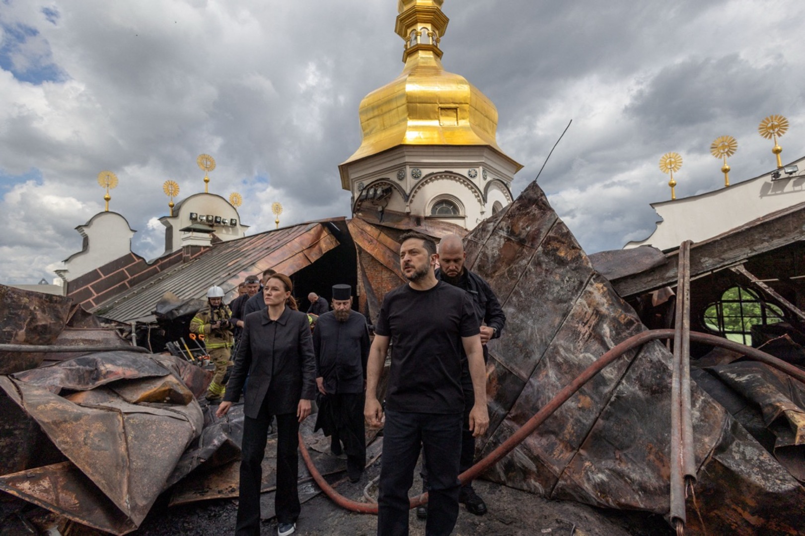 Video thumbnail for Zelenskyy visits historic Kyiv cathedral after deadly Russian strike