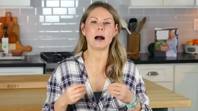 'Video thumbnail for HOW TO SIMPLIFY HEALTHY EATING_ Start with 3 simple steps_(720P_HD)'