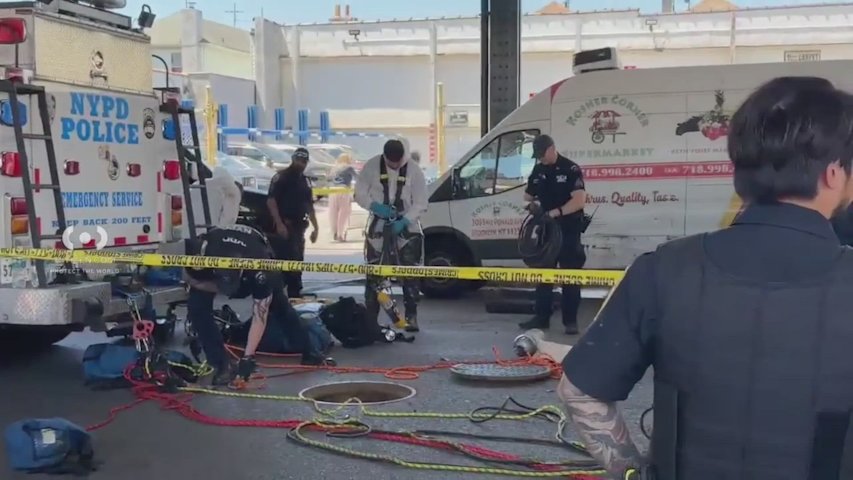 Video thumbnail for Group of 7 people mysteriously emerges from sewer in Gravesend