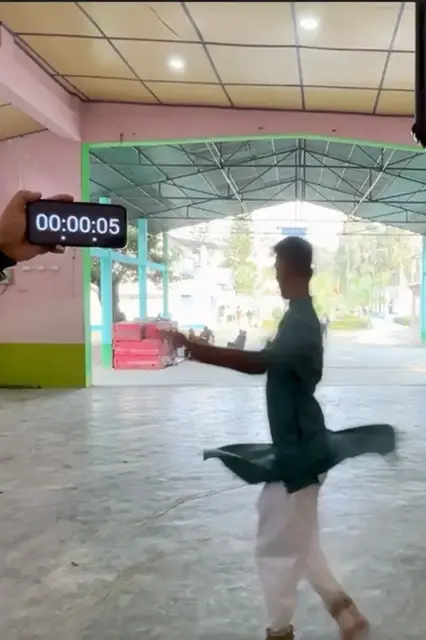 'Video thumbnail for Most kathak spins in 30 seconds - 68 by Jyoti Mondal'