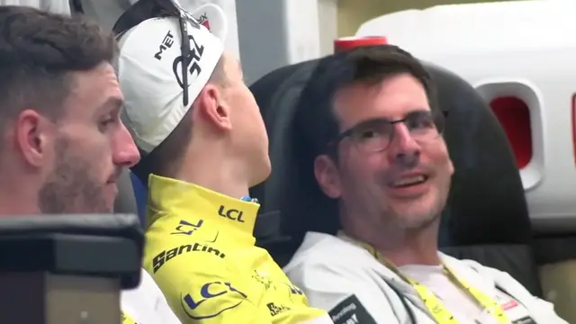 Video thumbnail for Tour de France finale brings excitement to Montmartre