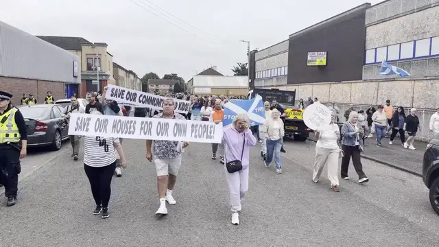 Video thumbnail for Scotland: Anti-Immigration Protest in Glasgow, Scotland.