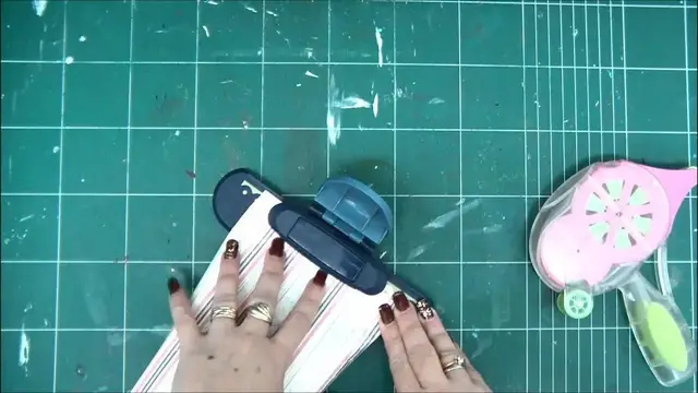 Video thumbnail for 5-Minute Craft: Paper Gift Bag