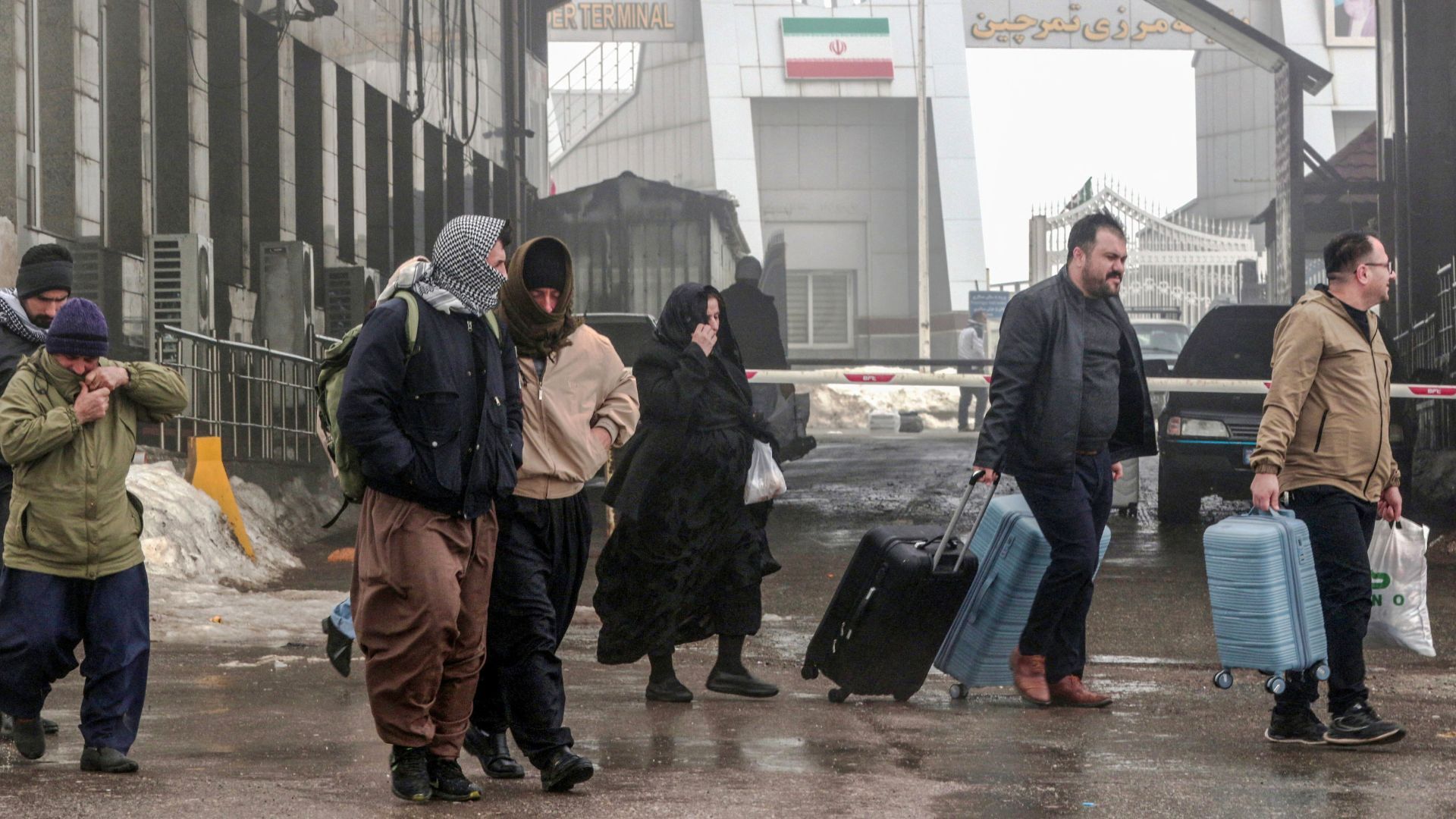 Video thumbnail for Iraq increases security measures along Iran border amid rising regional tensions