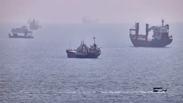Video thumbnail for Tehran sets new demands to reopen Hormuz as Trump says US ‘low-keying’ negotiations