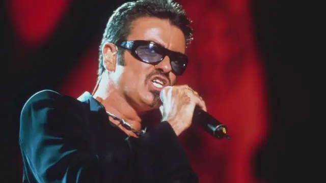 Video thumbnail for UNCAPTIONED: Adam Lambert salutes George Michael during tribute at 2026 MTV VMAs.