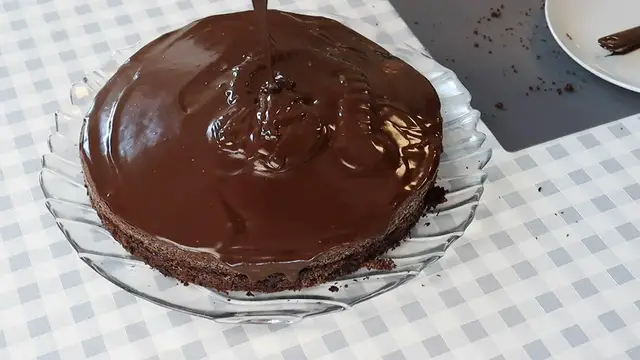 'Video thumbnail for Dieser Schoko Kuchen macht Sie zu einem Star⭐️‼️WELTBESTER SCHOKOLADENKUCHEN💯'