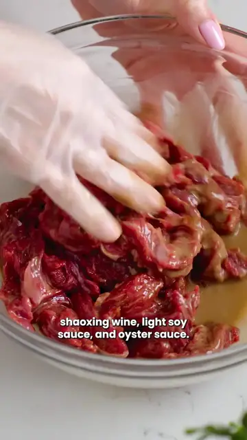 'Video thumbnail for Healthy beef and broccoli recipe '