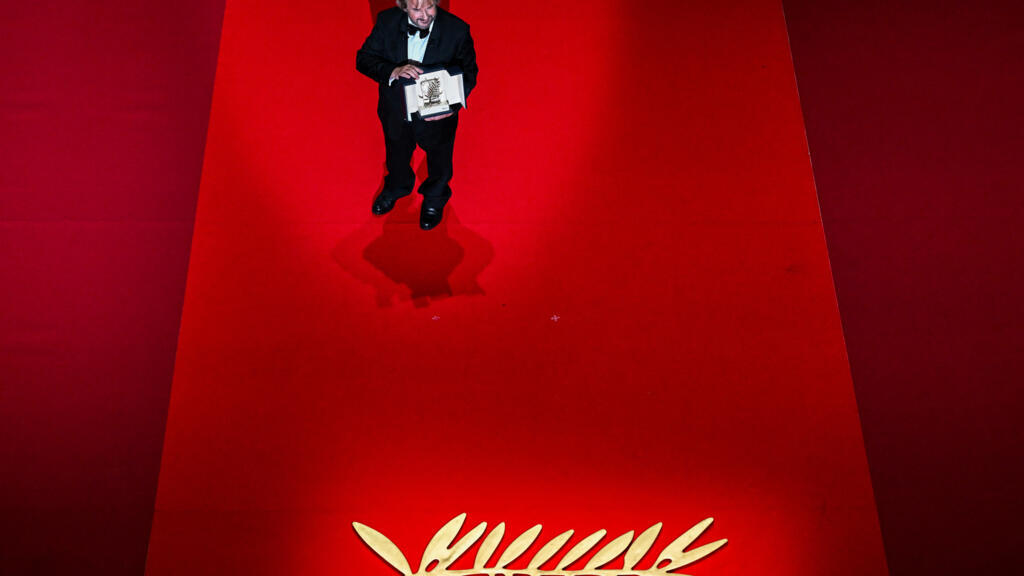 Video thumbnail for French cinema rocked by blacklist threat from biggest producer