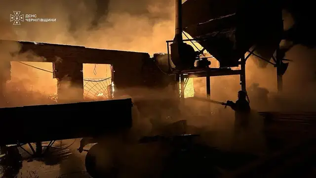 Video thumbnail for Russia targets Kyiv and its region for sixth consecutive night of attacks