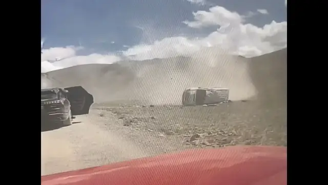 Video thumbnail for Van Crashes on Bumpy Road in Tibet