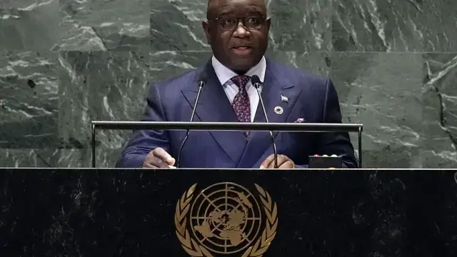 'Video thumbnail for ECOWAS chief makes surprise visit to Burkina Faso'