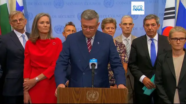 'Video thumbnail for Trump calls on NATO allies to stop buying Russian oil and threatens 50% to 100% tariffs on China'