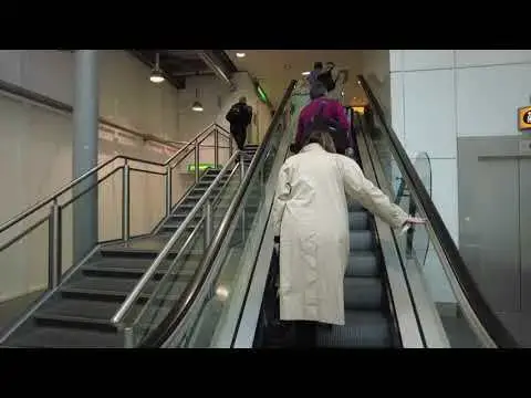 Video thumbnail for London Heathrow Airport International Arrival For Connection Flight