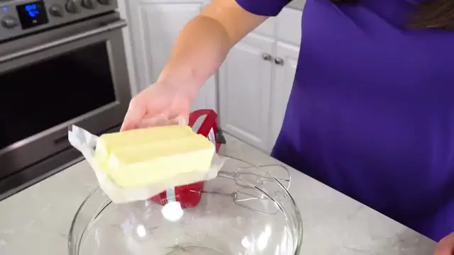 Video thumbnail for How to Make Perfect Buttercream Frosting   The Stay At Home Chef(720P HD)