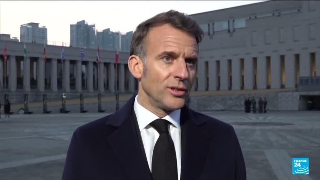 Video thumbnail for Macron says Trump marriage jibe does not 'merit response'