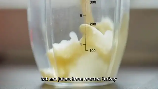 Video thumbnail for Turkey gravy recipe