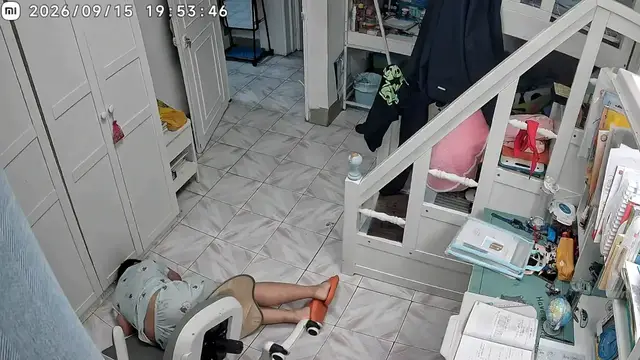 Video thumbnail for Boy Falls Backward from Swivel Chair in Beijing