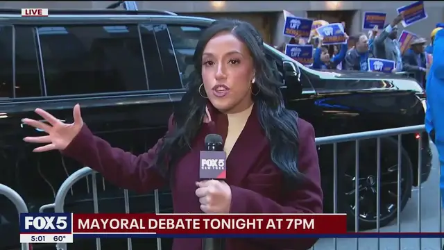 'Video thumbnail for Crowds gather as NYC mayoral candidates face off in fiery debate at 30 Rock'